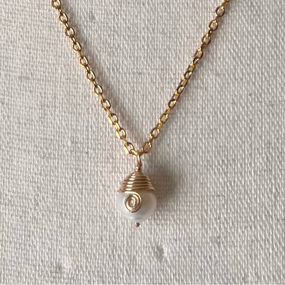 Gold-Filled Freshwater Pearl Pendant Necklace